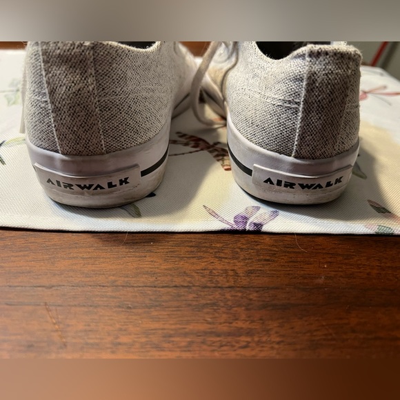 Airwalk sneakers - Picture 2 of 4